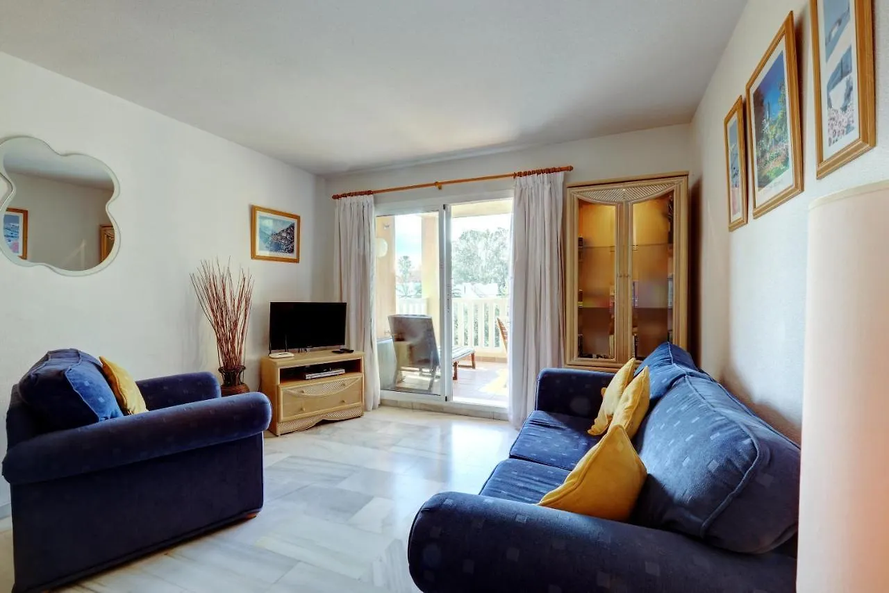 Luxury 2 Bed Apt Freeview Tv Wi Marbella Apartment